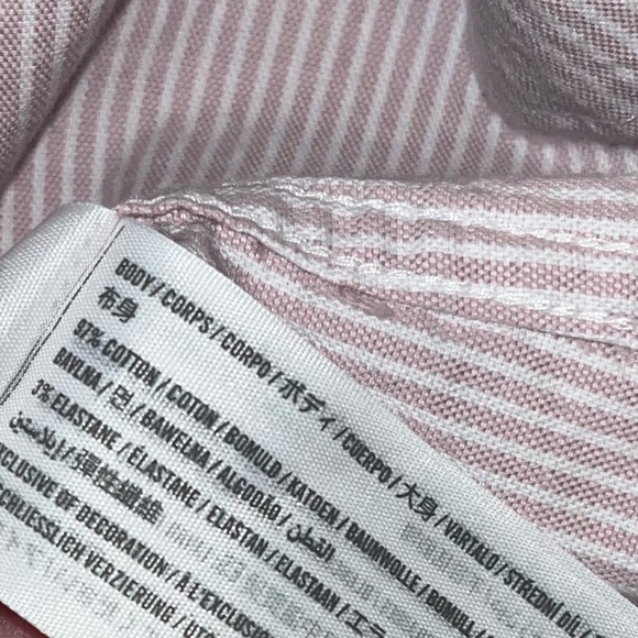 A&F NWOT Button Up - Picture 10 of 10